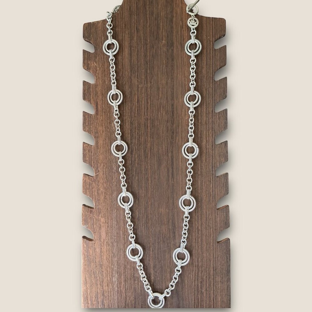 Vintage Crown Trifari Silver-Tone Rope Circle Link Necklace 32" With Hang Tag